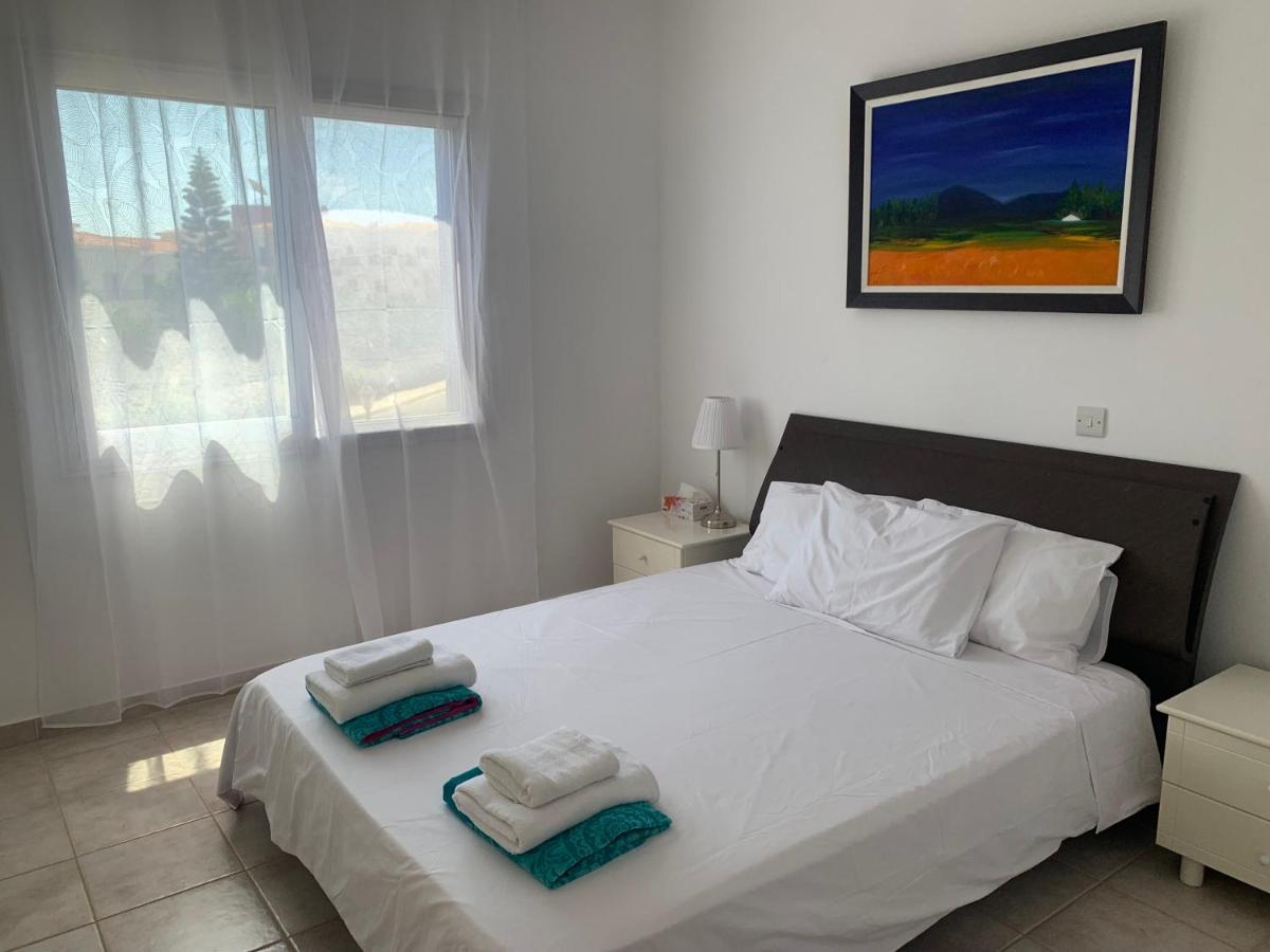 Kings Palace - Stylish, Modern 2 Bed With Sea Views Paphos Esterno foto