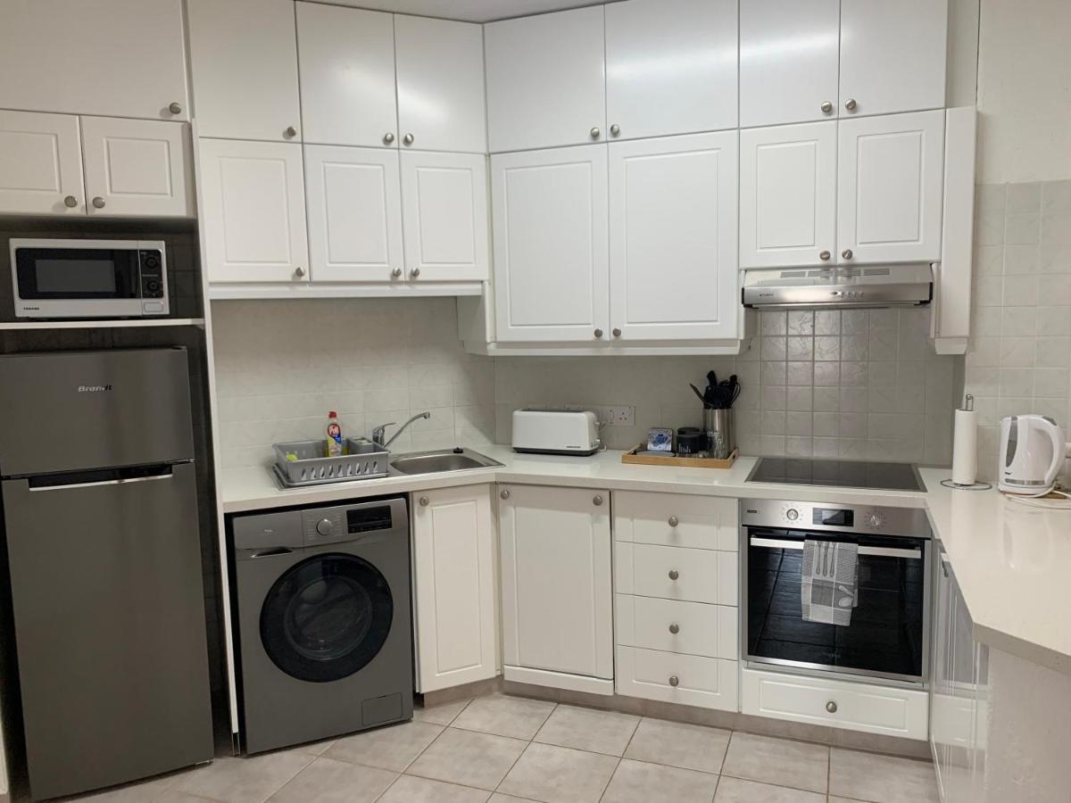 Kings Palace - Stylish, Modern 2 Bed With Sea Views Paphos Esterno foto