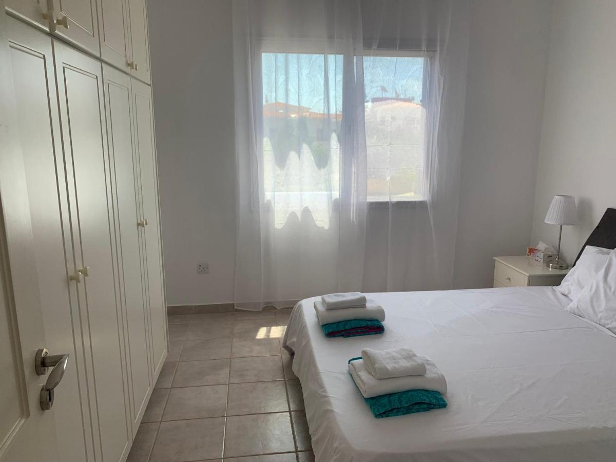 Kings Palace - Stylish, Modern 2 Bed With Sea Views Paphos Esterno foto